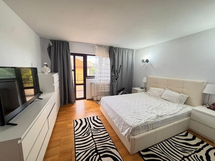 Casă cu 3 camere cu Teren 200 Mp în Palas