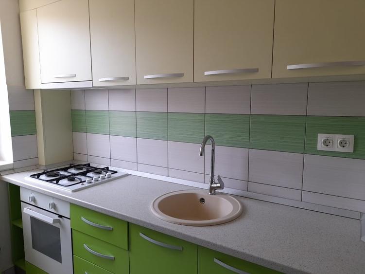 Apartament cu 2 camere semidecomandat în Berceni