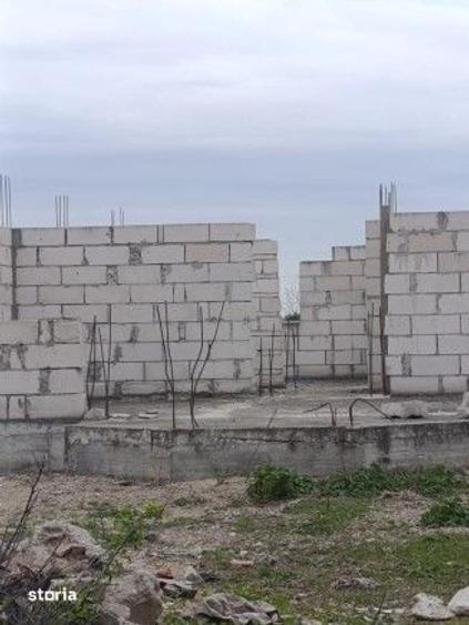 Teren de 2687 mp, în Corbii Mari