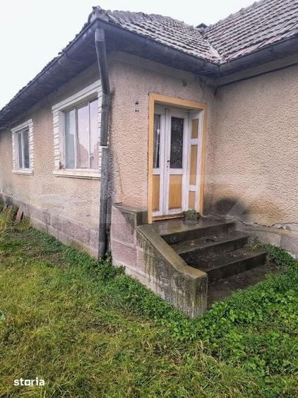 Casă cu 3 camere cu Teren 950 Mp în Sânpaul