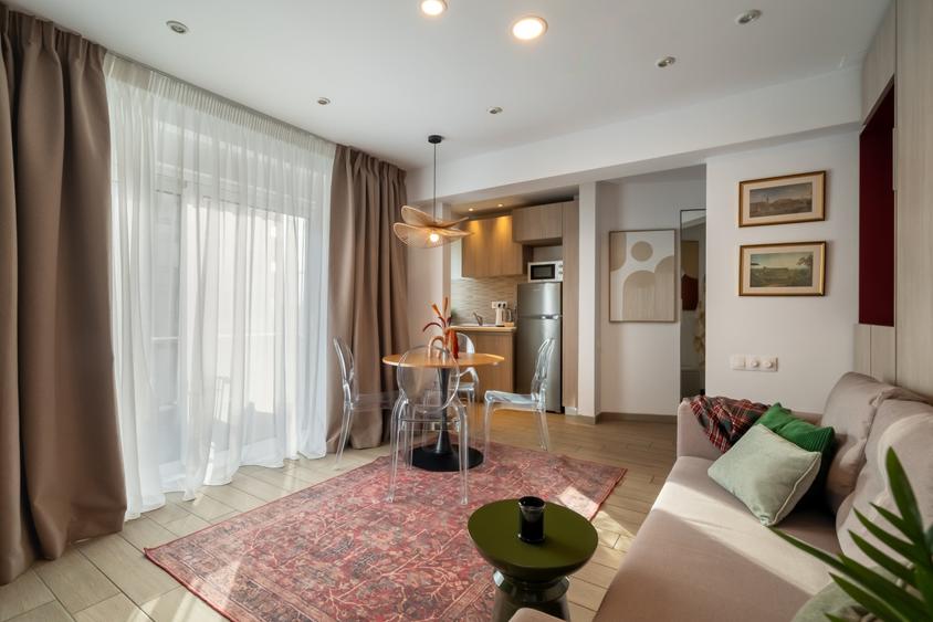 Apartament cu 2 camere semidecomandat în Calea Victoriei