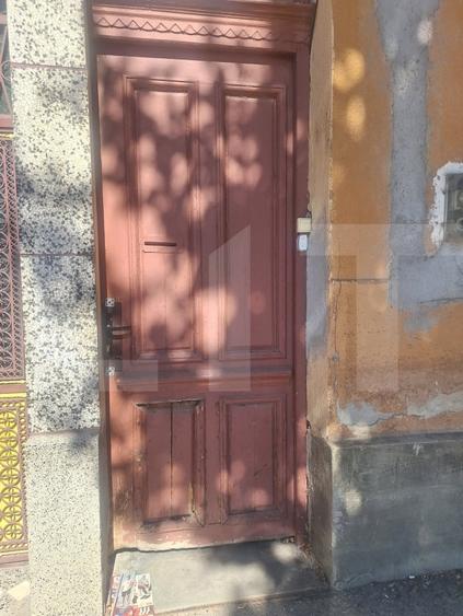 Casă individuală cu 4 camere cu Canalizare în Lugoj