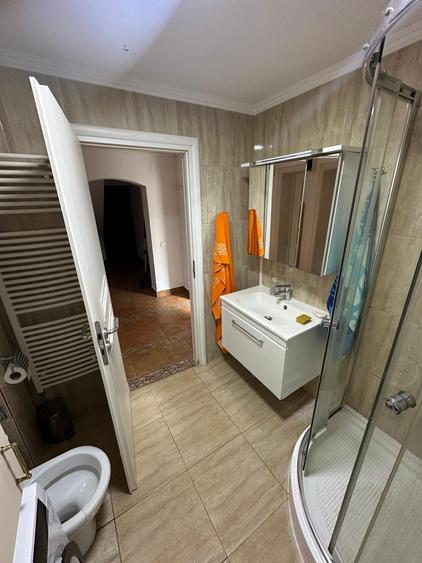 Apartament cu 2 camere decomandat în Otopeni