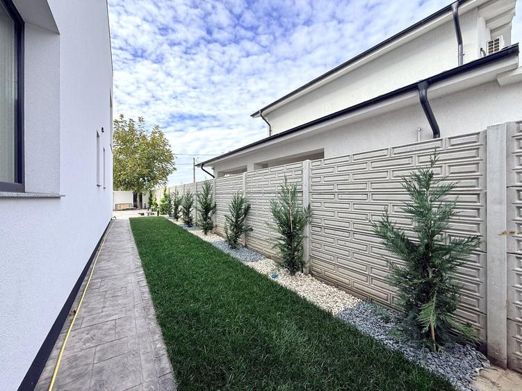 Casă individuală cu 5 camere cu Canalizare în Ștefăneștii de Jos