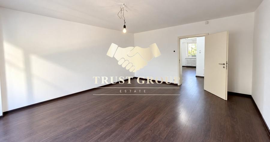 Apartament cu 3 camere decomandat în Barbu Văcărescu