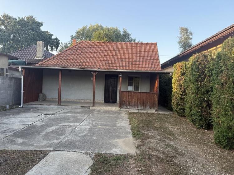 Casă cu 3 camere în Aradul Nou