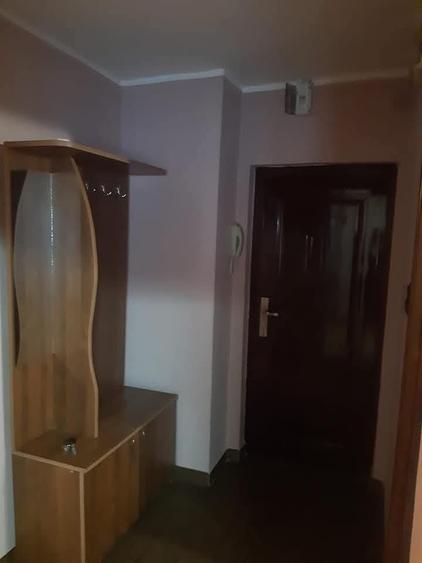 Garsonieră decomandată în Popoveni