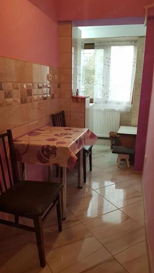 Garsonieră decomandată în Calea Galați