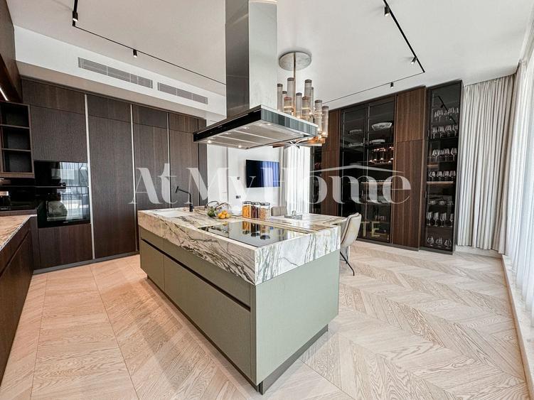Penthouse cu 5 camere decomandat, mobilat în Băneasa