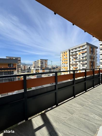 Apartament cu 3 camere în Tractorul