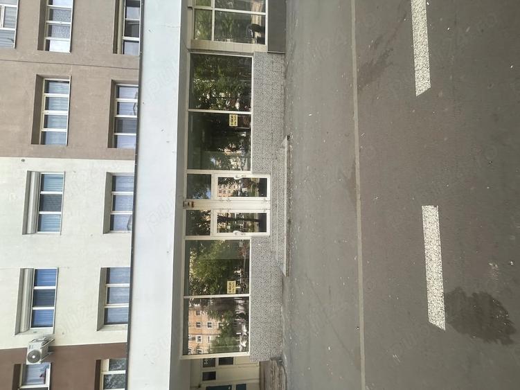 Spațiu comercial, de 141 mp, în Central