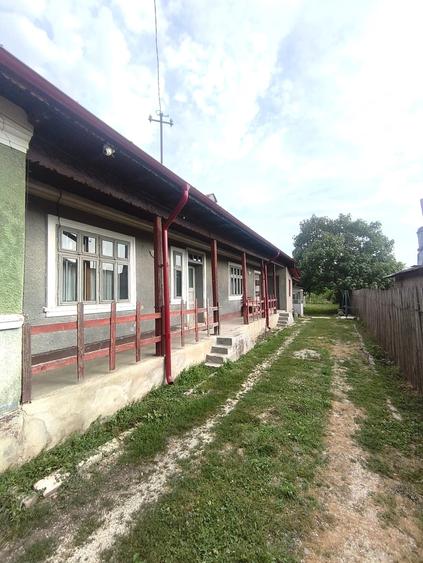 Casă cu 3 camere cu Canalizare în Călugăreni