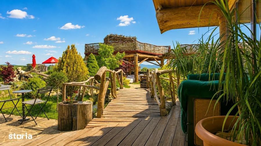 Casă cu 4 camere în Podu Oltului
