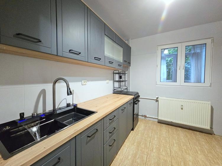 Apartament cu 2 camere decomandat în Olteniței