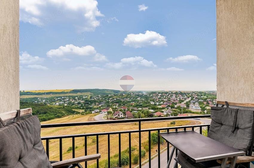 Apartament cu 5 camere decomandat în Breazu
