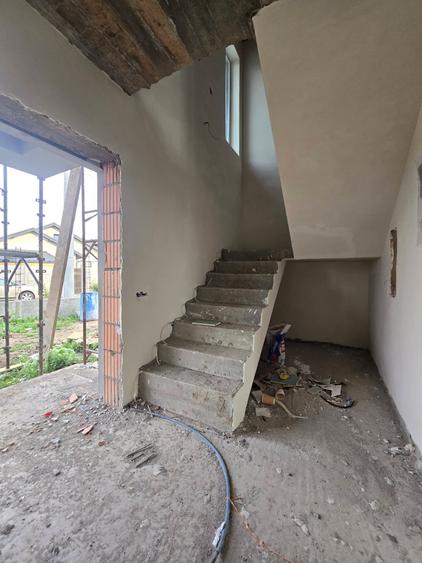 Casă individuală cu 4 camere cu Canalizare în Exterior Nord