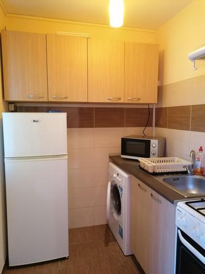Apartament cu 2 camere semidecomandat în Palazu Mare