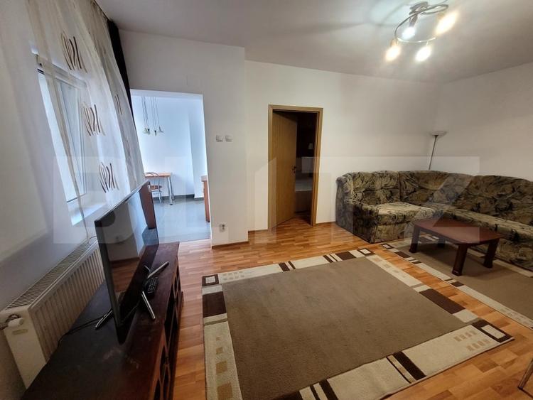 Apartament cu 2 camere semidecomandat, mobilat în Gheorgheni