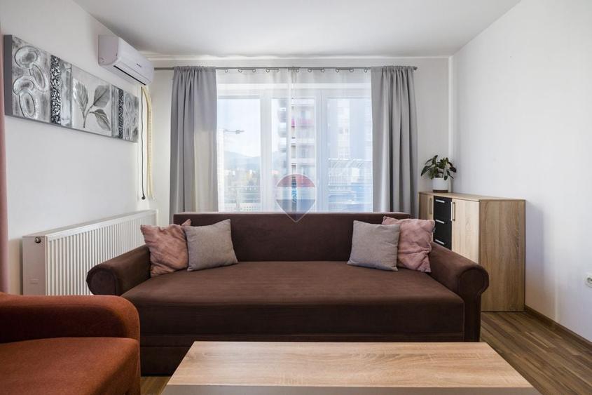 Apartament cu 2 camere decomandat, mobilat în Tractorul