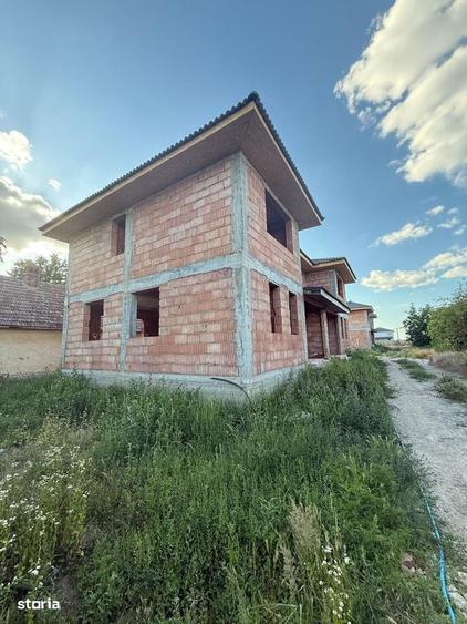 MT253 Duplex la rosu, 4 camere, Sanandrei, la asfalt - 10