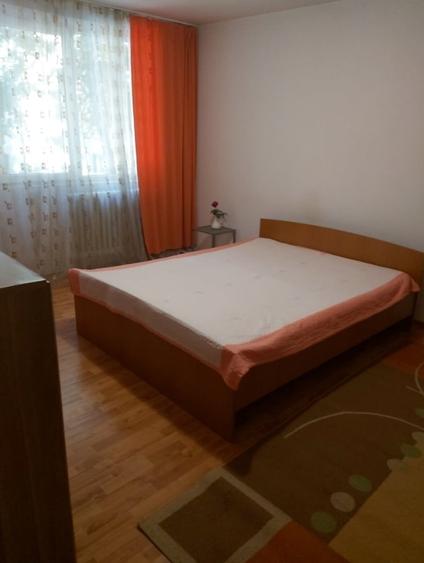 Garsonieră decomandată în Drumul Taberei
