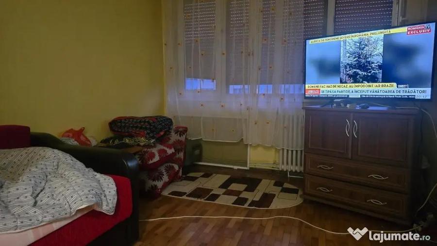 Apartament cu 2 camere semidecomandat în Bălcescu