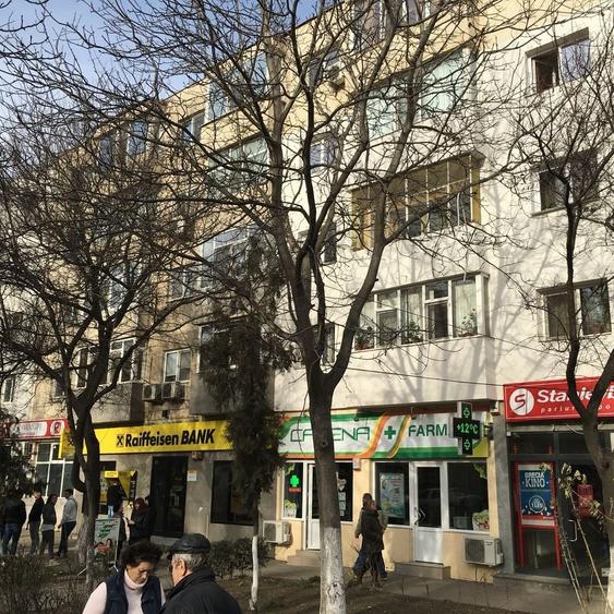 Spațiu comercial, de 130 mp, în CET