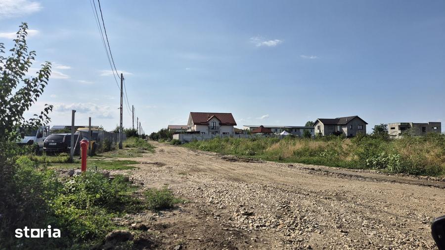 Teren de 800 mp, în Central
