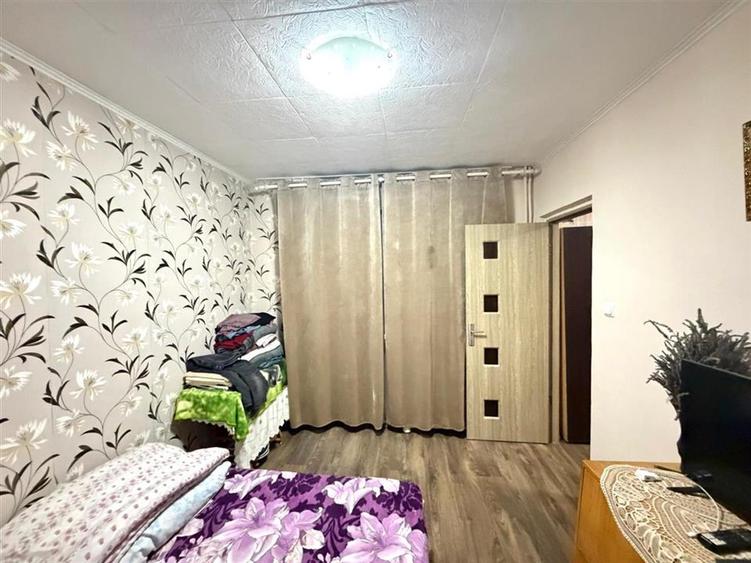 Apartament cu 2 camere semidecomandat în Valenta