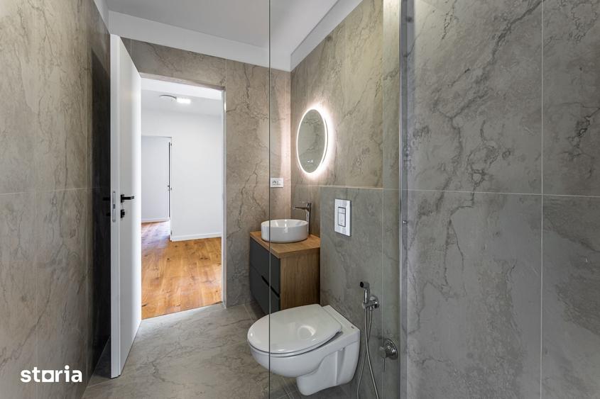 Casă cu 6 camere cu Teren 432 Mp în Băneasa