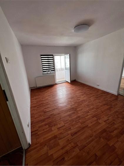 Apartament cu 2 camere semidecomandat în Fălticeni