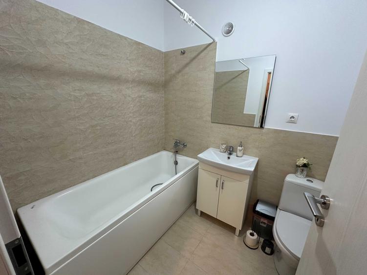 Apartament cu 2 camere decomandat în Central