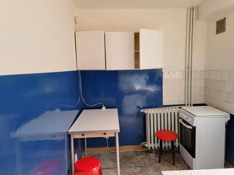 Apartament cu 2 camere semidecomandat în Drumul Taberei — fotografia 3