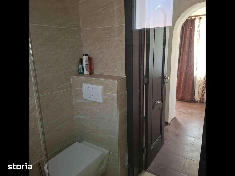 Casă cu 3 camere cu Teren 714 Mp în Șimnicu de Sus