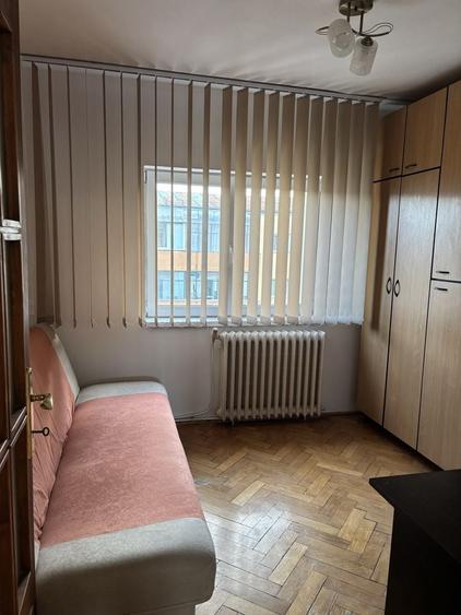 Apartament cu 3 camere decomandat în Grigorescu