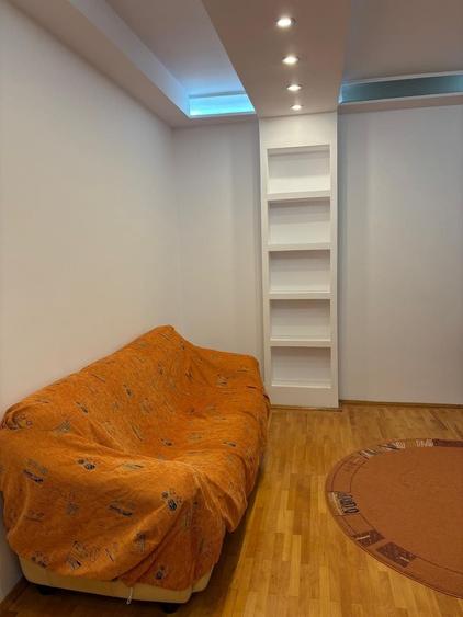 Apartament cu 3 camere, mobilat în Lacul Tei