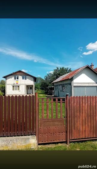 Casă cu 4 camere în Stănești
