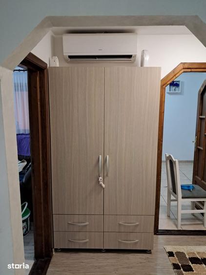 Apartament cu 3 camere decomandat în Lipovei