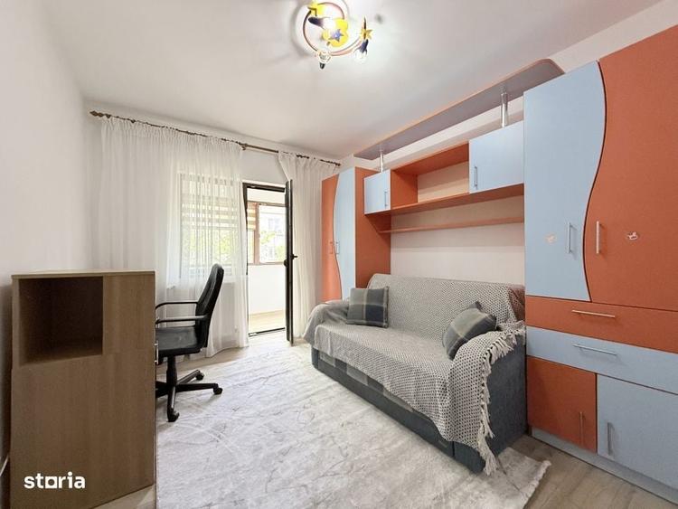 Apartament cu 3 camere decomandat în Faleza Nord