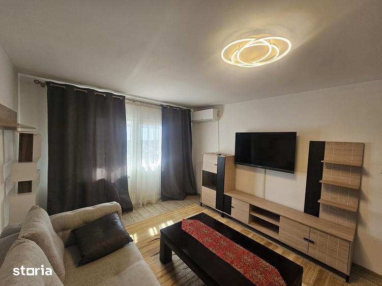 Apartament cu 2 camere decomandat în Gară