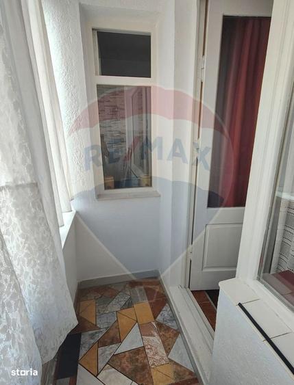 Garsonieră decomandată în Nord