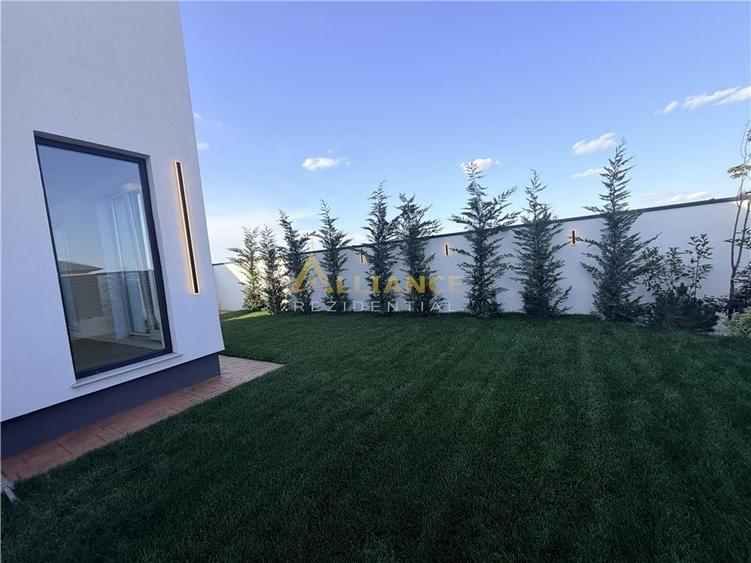 Casă individuală cu 4 camere cu Teren 310 Mp în Berceni