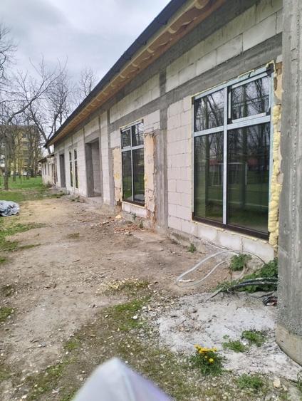Spațiu comercial, de 409 mp, în Nicula