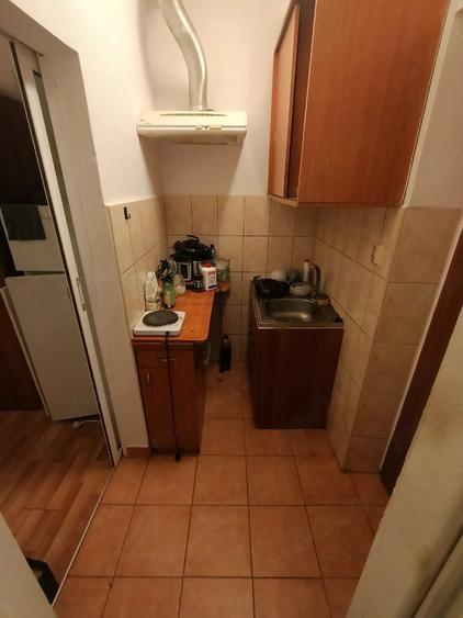 Garsonieră decomandată în Lipovei