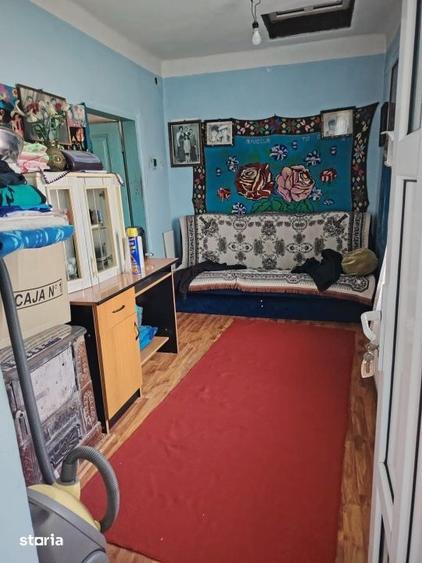 Casă cu 4 camere cu Teren 741 Mp în Podari