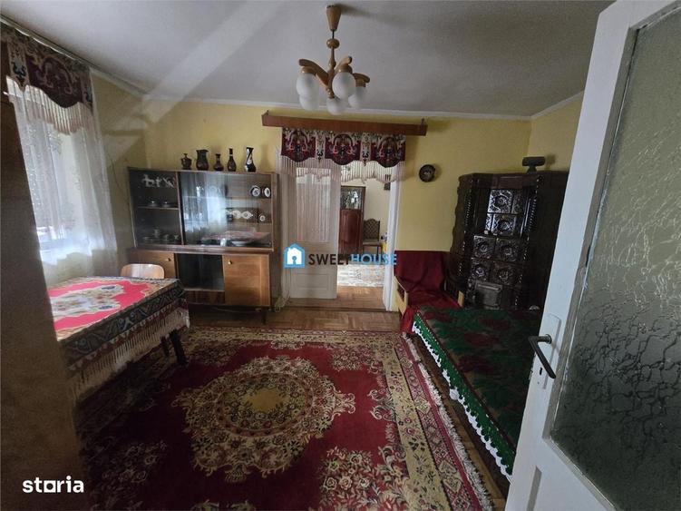 Casă cu 3 camere cu Teren 600 Mp în Central