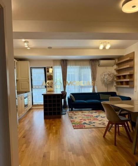 Apartament cu 3 camere decomandat, mobilat în 13 Septembrie