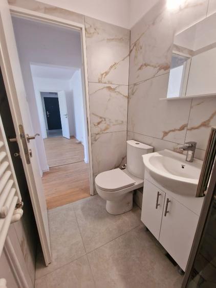Apartament cu 2 camere nedecomandat în Sud-Vest