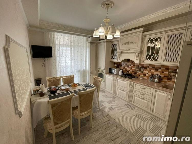Apartament cu 3 camere decomandat în Crângași