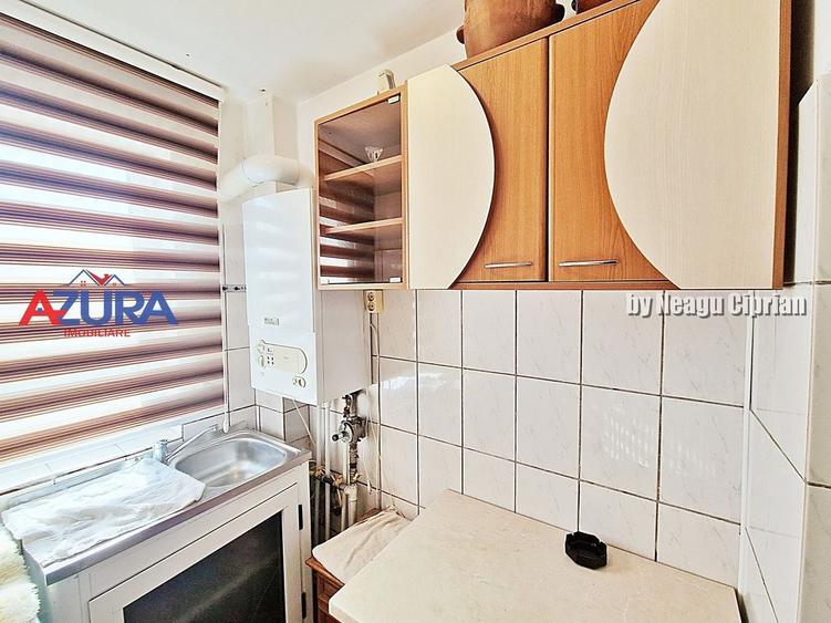 Apartament cu 2 camere semidecomandat, mobilat în Trivale